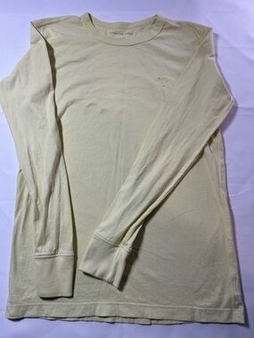 American Eagle Light Yellow Crewneck Tee